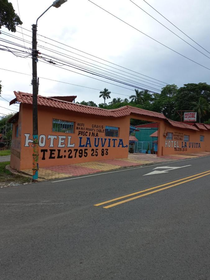Hotel La Uvita 利蒙港 外观 照片