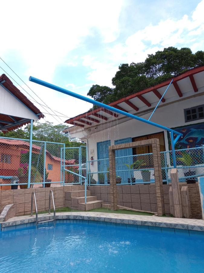Hotel La Uvita 利蒙港 外观 照片